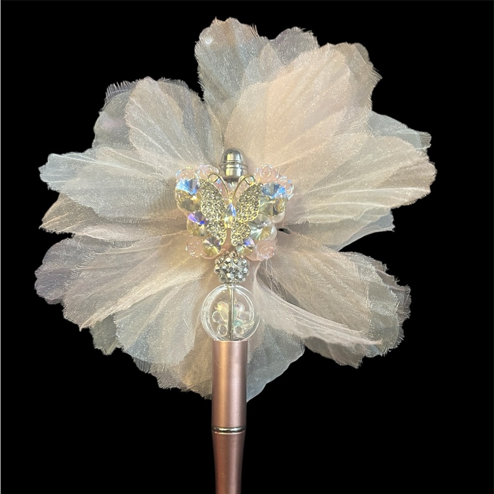 Gorgeous Pink Frilly Butterfly Hand Beaded Pen Handmade NEW